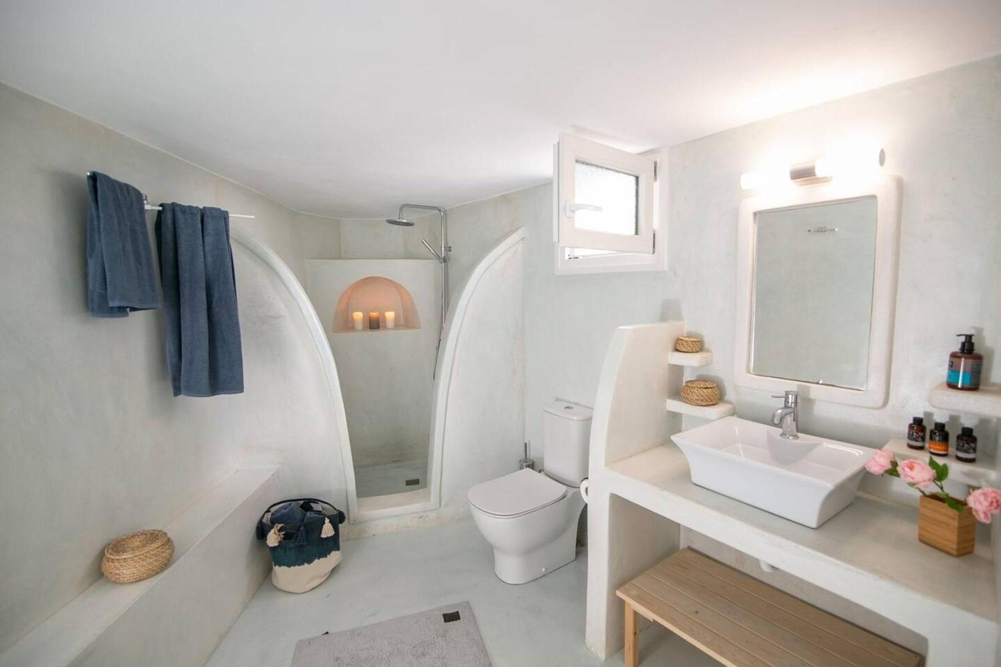 Elite * Emporio (Santorini)